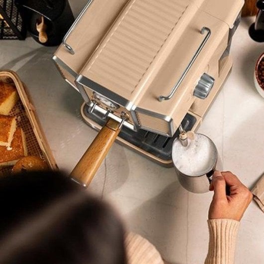 Cafeteira Espresso Cecotec Power Espresso 20 Tradizionale 1,5 L 20 bares vaporizador Light Beige