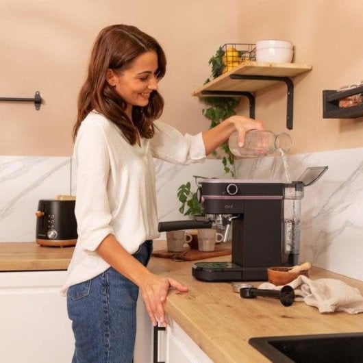 Cafeteira Espresso Cecotec Cafelizzia 890 Rose Pro 1,1 L 20 bares com vaporizador