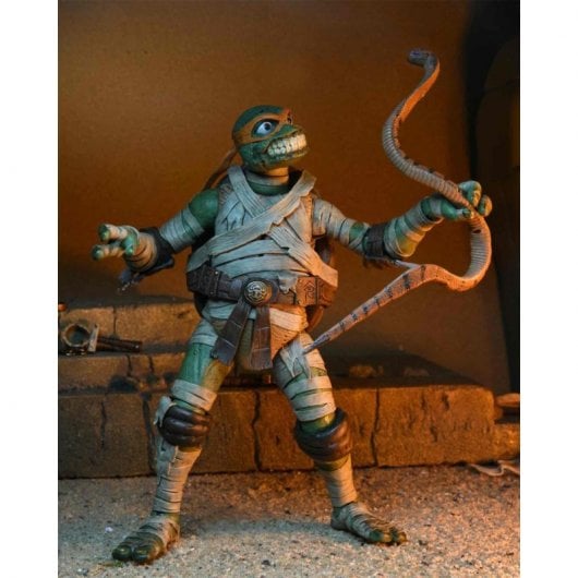 Neca Universal Monsters x TMNT Ultimate Michelangelo Múmia Figura 18 cm