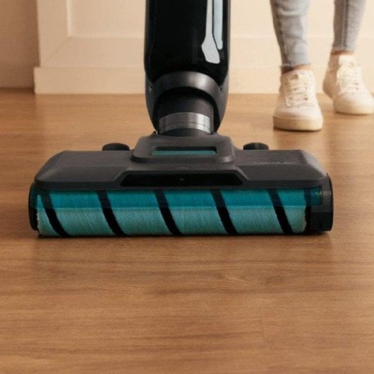 Aspirador sem fios Cecotec FreeGo Wash&Vacuum Spray 250W Ecrã digital Autolimpeza 35min