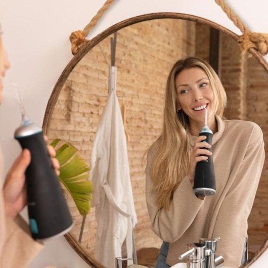 Irrigador Cecotec Bamba ToothCare 1100 Jet Liberty portátil 280 ml 6 bicos LED