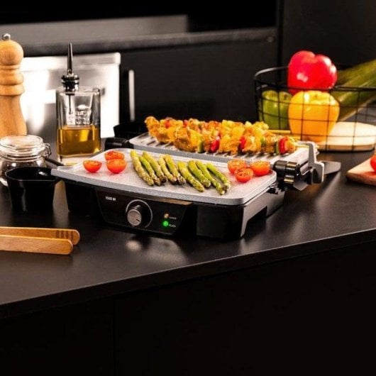 Parrilla elétrica Cecotec Rock’nGrill 1500 Stone Ceramic abertura 180° antiaderente