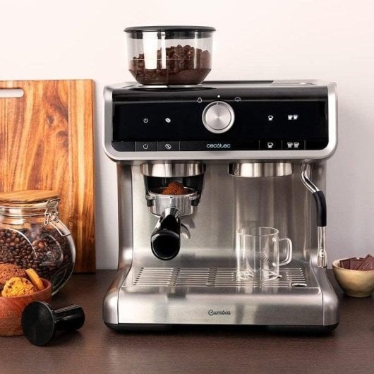 Caffettiera Espresso Cecotec Power Espresso 20 Barista Cream 2,5L 20 bar con macinacaffè