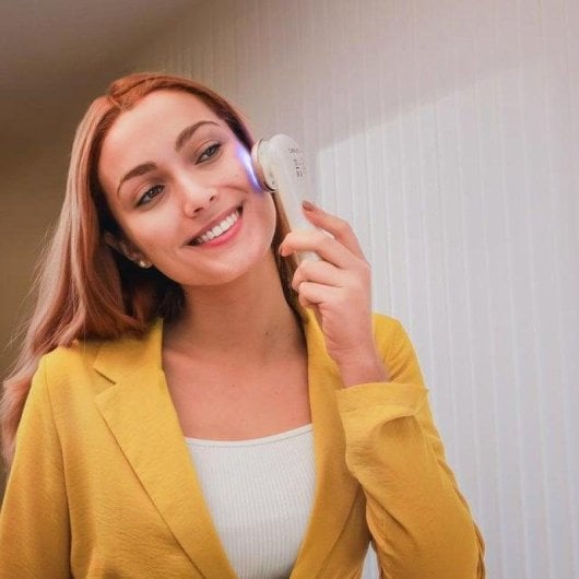 Massaggiatore facciale Cecotec Bamba FaceCare LightSonic fototerapia LED EMS 3 modalità