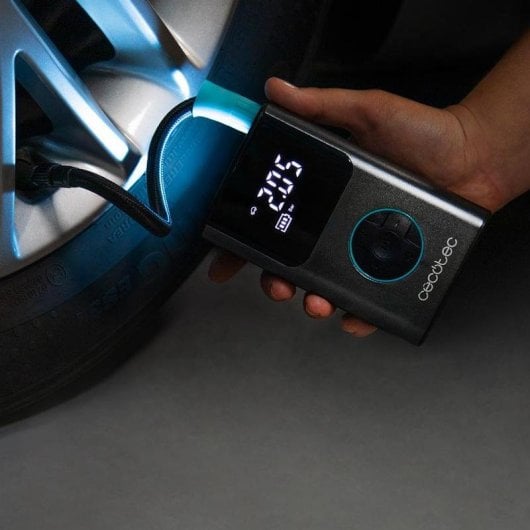 Compresseur Air Max Cecotec 7.4V 4000mAh LED 150psi Compact