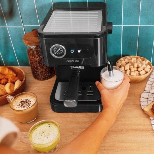 Cafetera Espresso Cecotec Power Espresso 20 Pro 1,5L 20 bar con vaporizzatore orientabile
