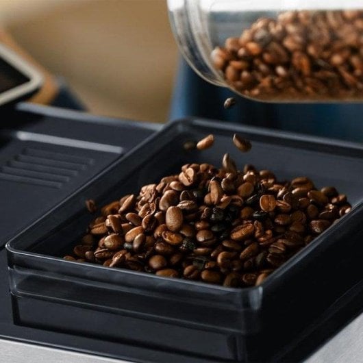 Cafeteira Superautomática Cecotec Cremmaet Tempo 1,5 L 19 bares com ecrã TFT 7" e espumador