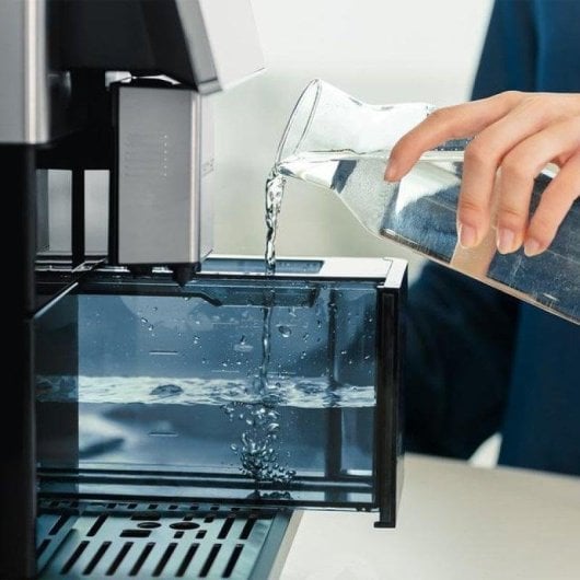 Cafeteira Superautomática Cecotec Cremmaet Tempo 1,5 L 19 bares com ecrã TFT 7" e espumador