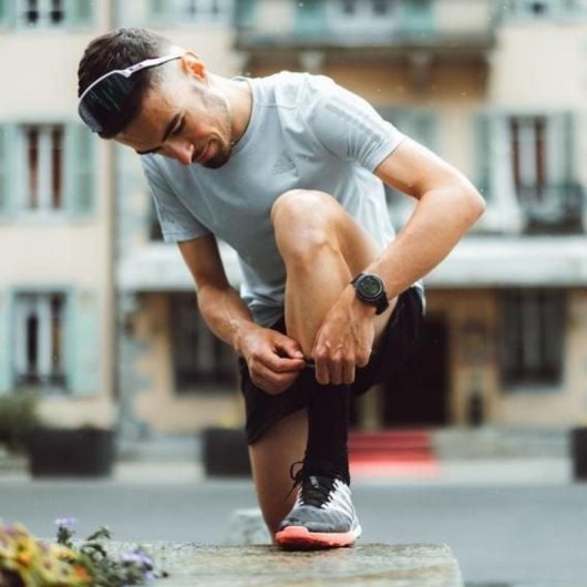 Polar Vantage V3 GPS Bluetooth 47mm AMOLED Noir M-L Étanche SpO2 ECG Sommeil