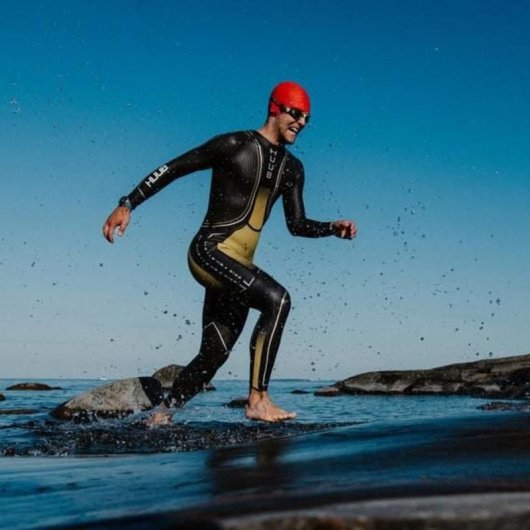 Polar Vantage V3 Bluetooth GPS Dualband 47mm AMOLED Blau S/M-L SpO2 Herzfrequenz Schlaftracking