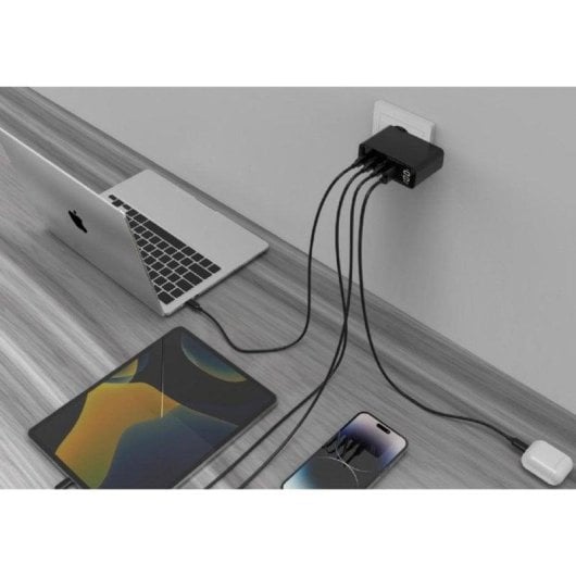 Gembird TA-UC-PDQC100LCD-01-BK 100W GaN Schnellladegerät mit 4 USB-Ports und LCD – Schwarz