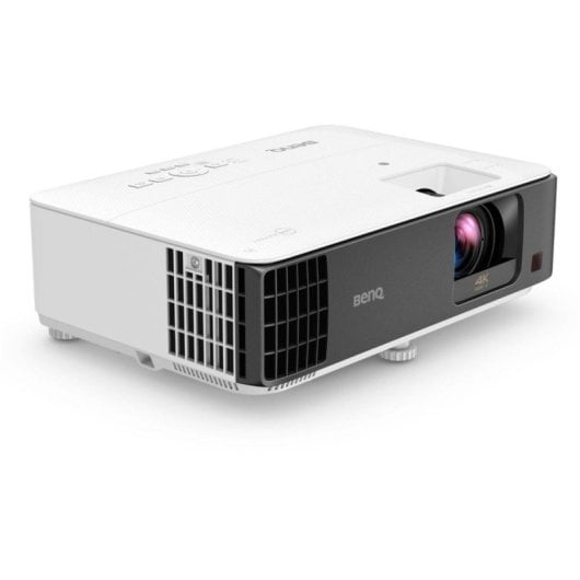 Proyector BenQ TK700ST 4K UHD 3000 Lúmenes 150" Lámpara DLP Gaming Smart TV WiFi