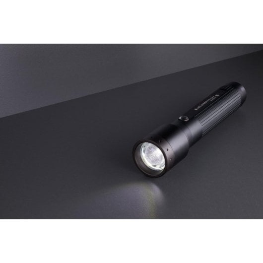 Taschenlampe Ledlenser P7R Core 1400 lm Aluminium IP68 LED Akku Schwarz