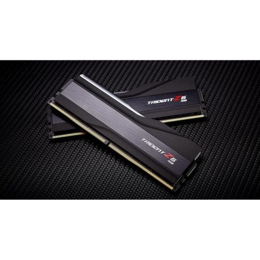 Memoria RAM G.Skill Trident Z5 RGB F5-6000J3636F32GX2-TZ5RK 64GB 2x32GB DDR5 6000MHz CL36 Intel XMP RGB Nero
