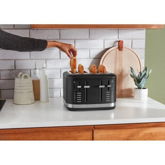 Torradeira KitchenAid 5KMT4109EBM 4 Fendas Inox Preto 1640W Reaquecimento Descongela