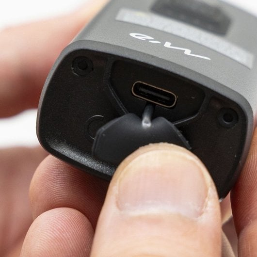 Luz Led Recargable 2600 Lumen Ewl014