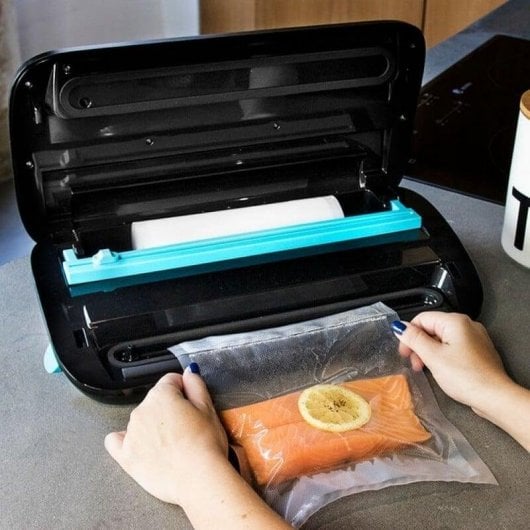 Seladora a Vácuo Cecotec Sealvac Steel 120W Inox 0,9 Bar 4 Modos com Rolo e Tubo para Frascos