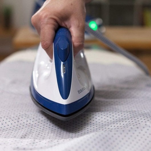 Taurus Sensity Compact Non Stop Centro Planchado 2200W