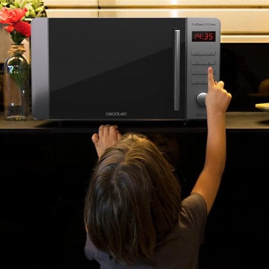 Micro-ondes Cecotec ProClean 5110 Inox 20L 700W avec Grill et 8 Programmes