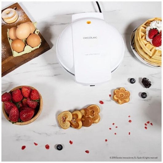 Gofreira Cecotec Fun Gofrestone 3in1 700W Placas Intercambiáveis Antiderrapante