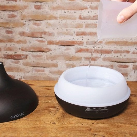 Humidificador Cecotec Pure Aroma 300 Yin 300ml Ultrasónico 7 Cores LED