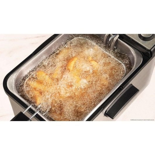 Fritadeira tradicional Cecotec CleanFry Infinity 3000 Full Inox 3L 2400W com filtro OilCleaner e temporizador