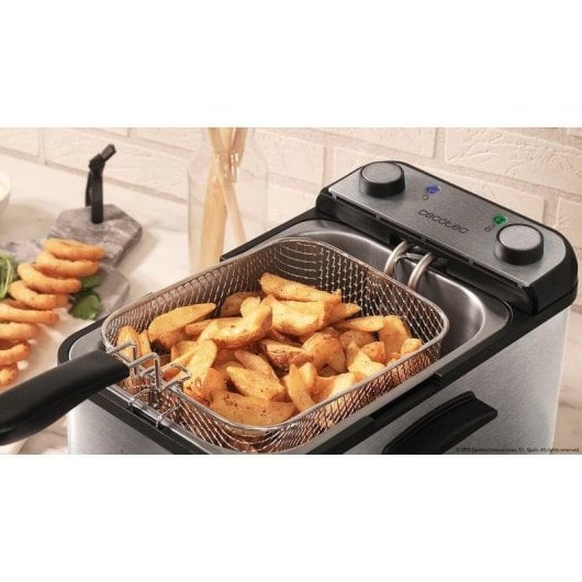 Fritadeira tradicional Cecotec CleanFry Infinity 3000 Full Inox 3L 2400W com filtro OilCleaner e temporizador