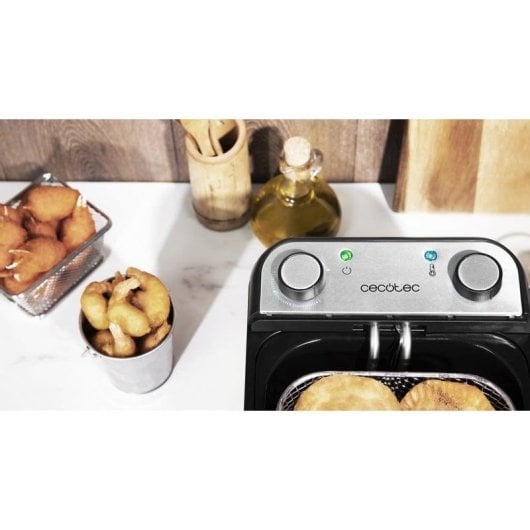 Fritadeira tradicional Cecotec CleanFry Infinity 3000 3L 2400W com temporizador e filtro OilCleaner