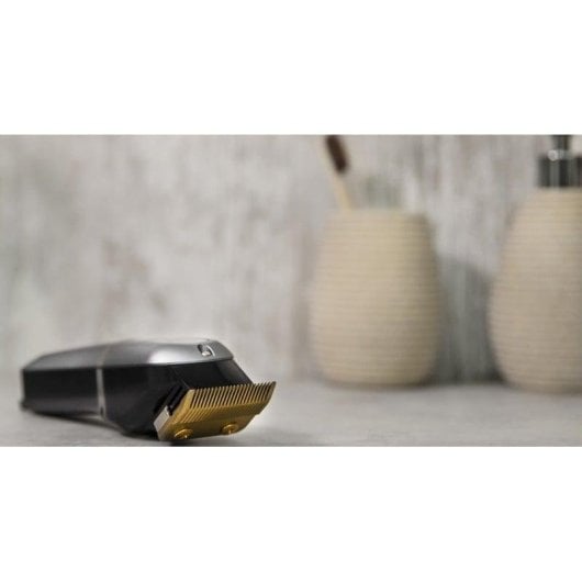 Cortapeli Cecotec Bamba PrecisionCare Pro Clipper Titanium Go Wireless 8 pettini Titanio