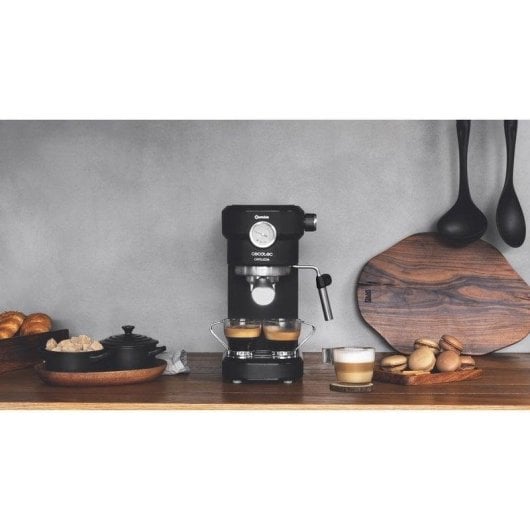 Cafetera Espresso Cecotec Cafelizzia 790 Black Pro 1,2L 20 bar con vaporizzatore