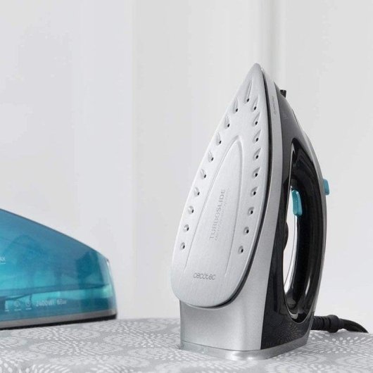 Cecotec Total Iron 7000 SteamPro Centro de Planchado 2400W