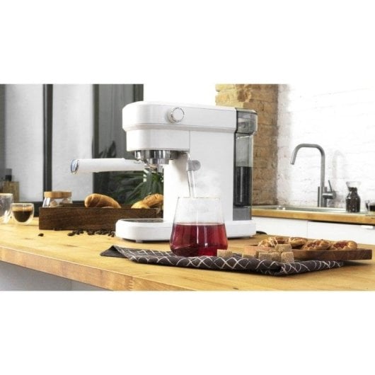 Cafetière Espresso Cecotec Cafelizzia 790 White 1,2L 20 bars avec mousseur à lait