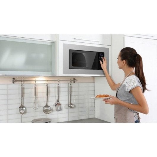 Micro-ondes Cecotec 01380 20L 700W Grill 9 Programmes Intégrable