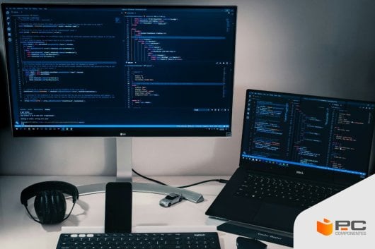 Um dos melhores computadores de secretária para programar de 2024