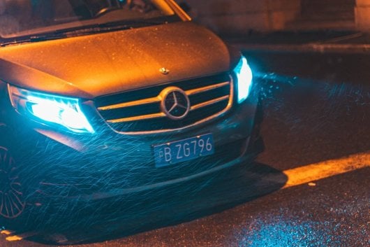 luces obligatorias de emergencia en coches