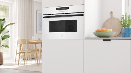 Uno de los mejores hornos compactos en una cocina