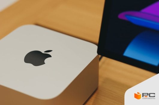 Un Mac de sobremesa junto al mejor monitor para Apple
