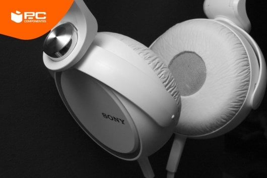 Airpods de Apple vs auriculares Sony