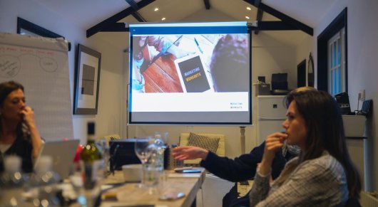 pantallas de proyección