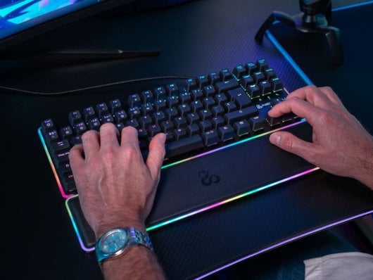 teclados gaming ligeros y compactos