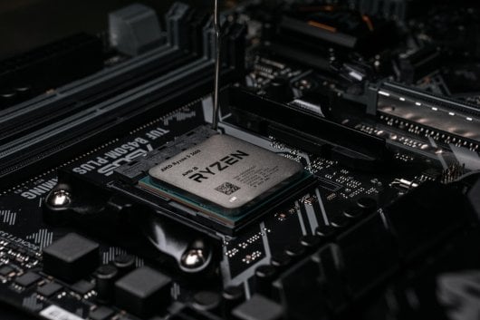 instalar un procesador Intel en una placa de AMD