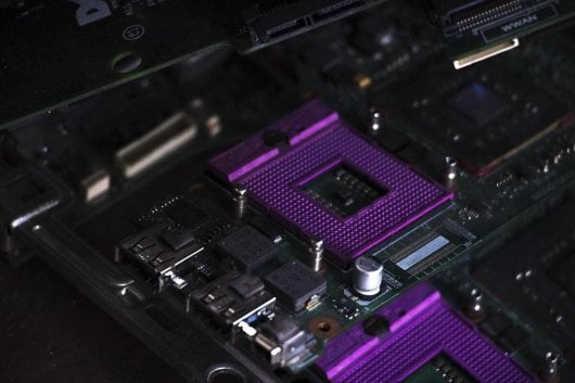 cómo saber la placa base de un pc