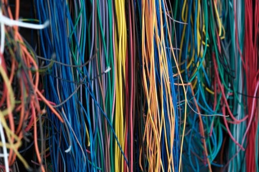 para qué se usan los cables Serial ATA o SATA