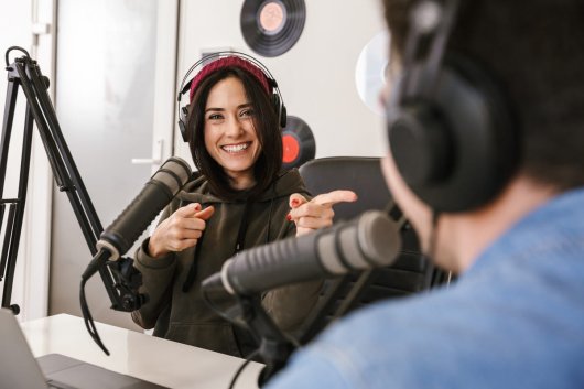 equipo para crear un podcast