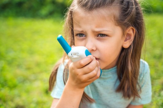 regalar walkie talkie a un niño