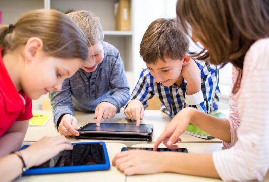 ¿Cuándo deben empezar los hijos a usar tecnología?