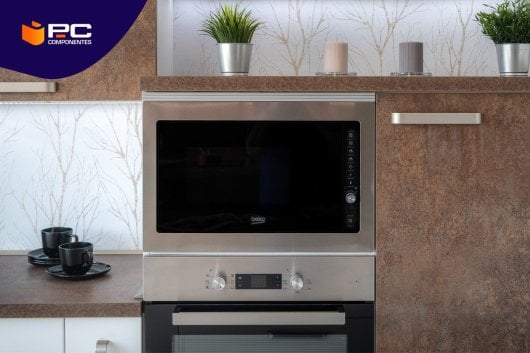 Un des meilleurs fours de cuisine en 2025 est PcComponentes.