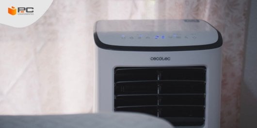 el aire acondicionado portatil cecotec forceclima de color blanco