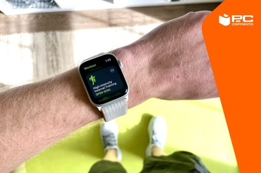 Apple Watch 8 o Samsung Galaxy Watch 6