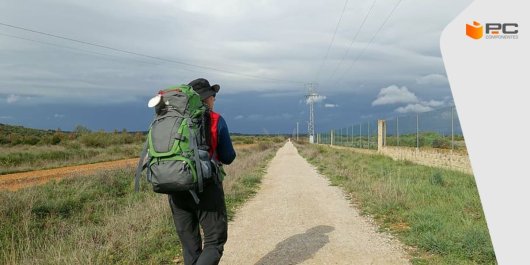 Un peregrino durante el Camino de Santiago